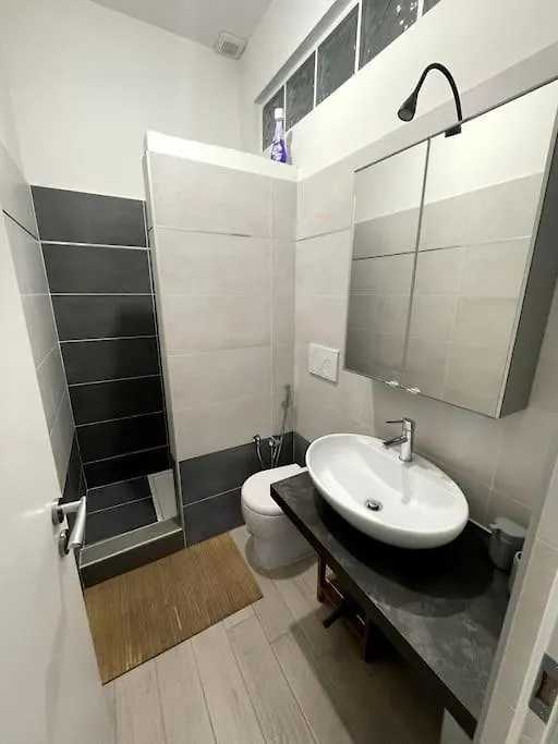 Domus Art Suites Merulana Rome